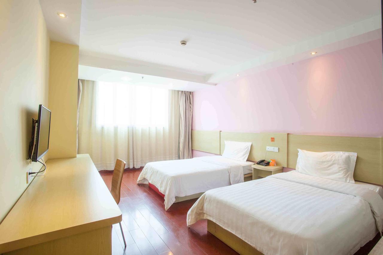 365 Hotel Haimen Rum bild